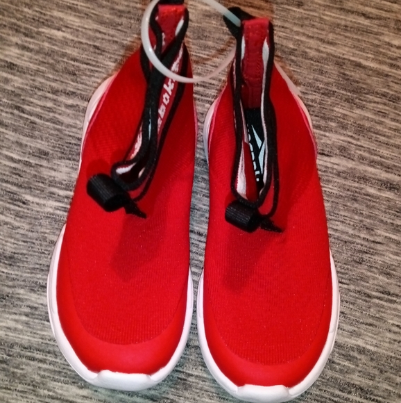 🆕 Reebok | Kids Red Pull On Sock Liner Sneakers Size 8 - Picture 4 of 12